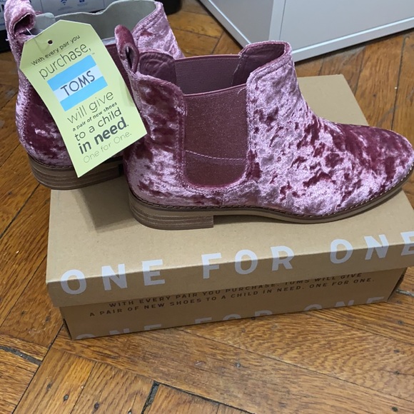 TOMS Ankle Boots Ella Rose Pink Velvet NIB - Picture 8 of 11